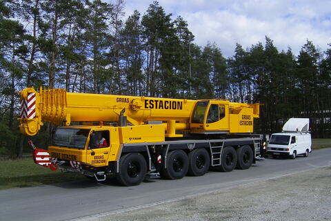 Schwertransport-Begleitdienst – Bild 3